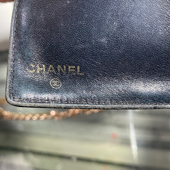 Authentic Chanel CC Patent Leather Wallet - Picture 8 of 16